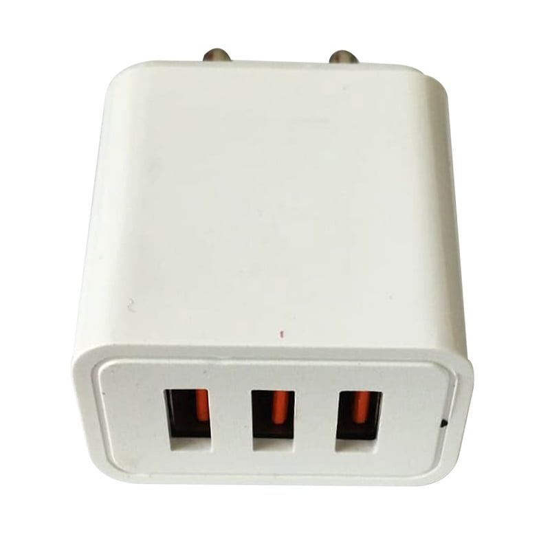 Wireless Triple USB Charger in white from the Mobile Accessories collection, capable of Quick Charging and 2.5A power supply